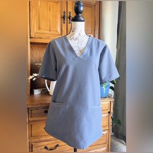Figs Technical Collection Grey Scrub Top - XL
